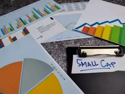 Small-Cap Stocks Outperform Tech Giants Amid Broadening Market Growth