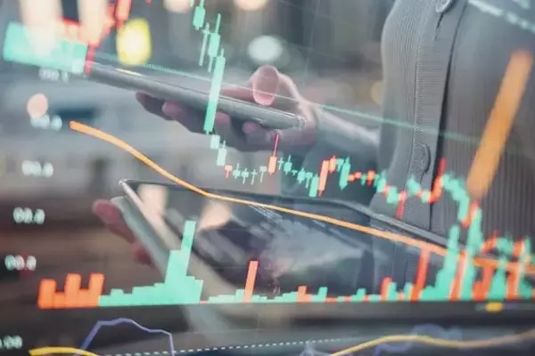 Market Dynamics: Growth Fund Performance and Sector Contributions in Q2 2026