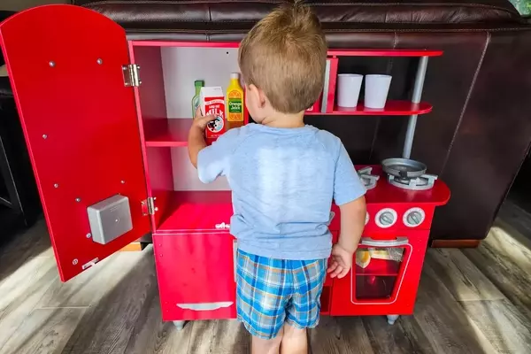 Top Play Kitchens for Imaginative Young Minds