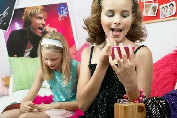 Understanding the Tween Divide: Dragon Girls vs. Sephora Girls