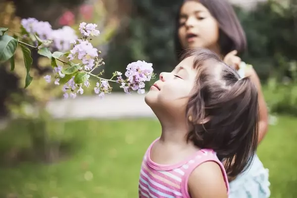 Understanding Generation Beta: Traits, Technology, and Parenting Guidance